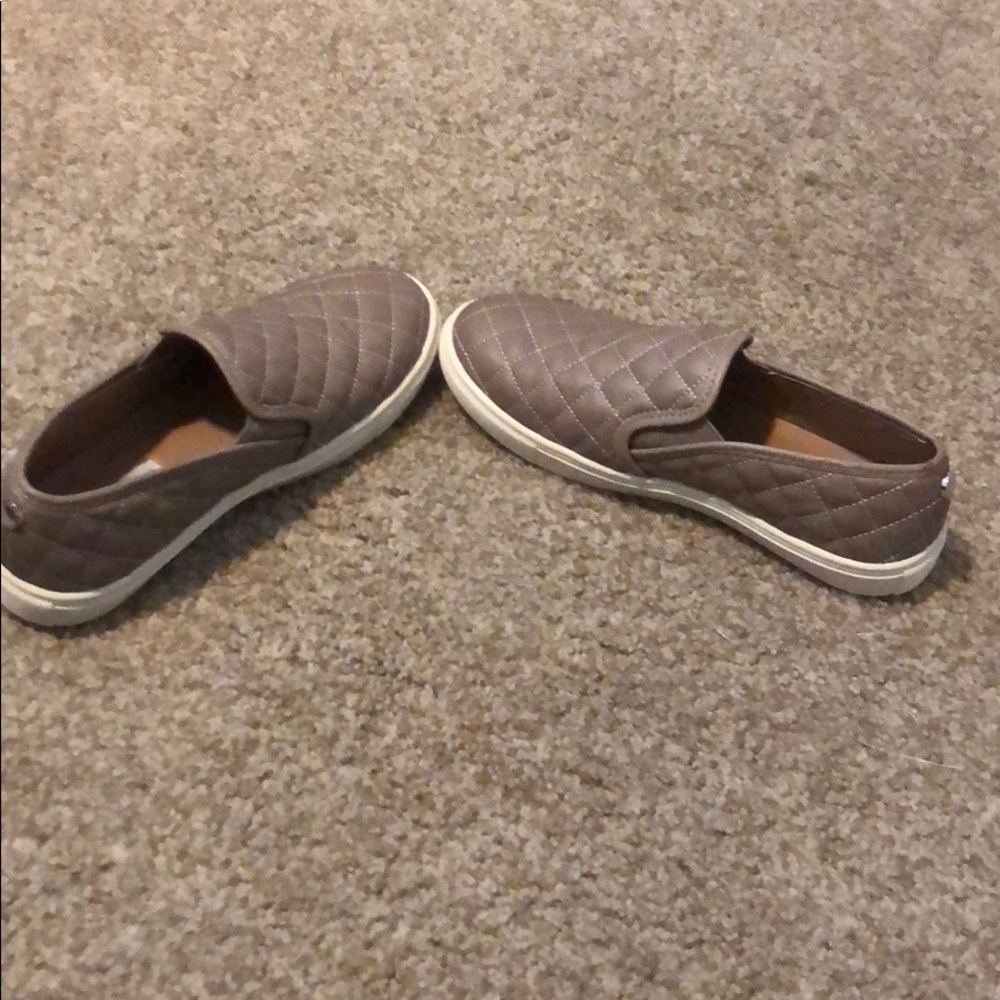 Steven Madden slide on shoes